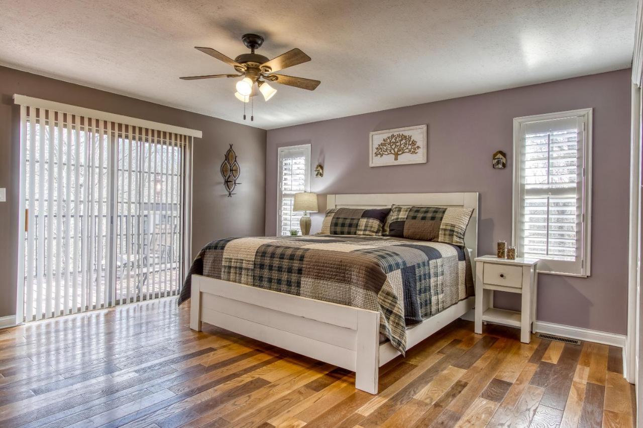 Saddleback Retreat, Game Room, Hot Tub, Wifi, 1089 Free Tickets Each Paid Day, Dollywood And More Sevierville Exterior photo