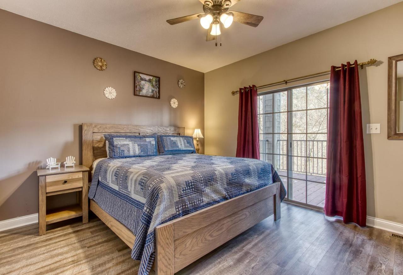 Saddleback Retreat, Game Room, Hot Tub, Wifi, 1089 Free Tickets Each Paid Day, Dollywood And More Sevierville Exterior photo