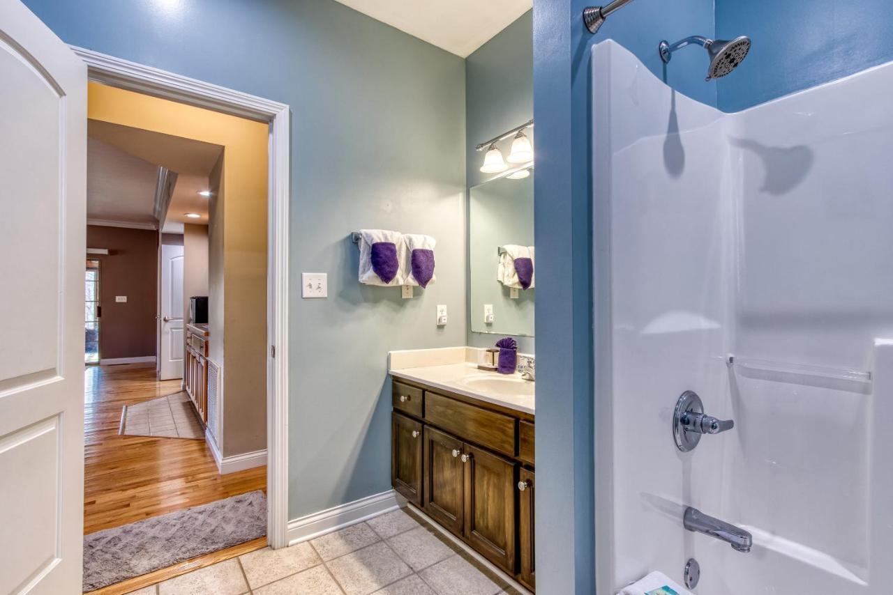 Saddleback Retreat, Game Room, Hot Tub, Wifi, 1089 Free Tickets Each Paid Day, Dollywood And More Sevierville Exterior photo