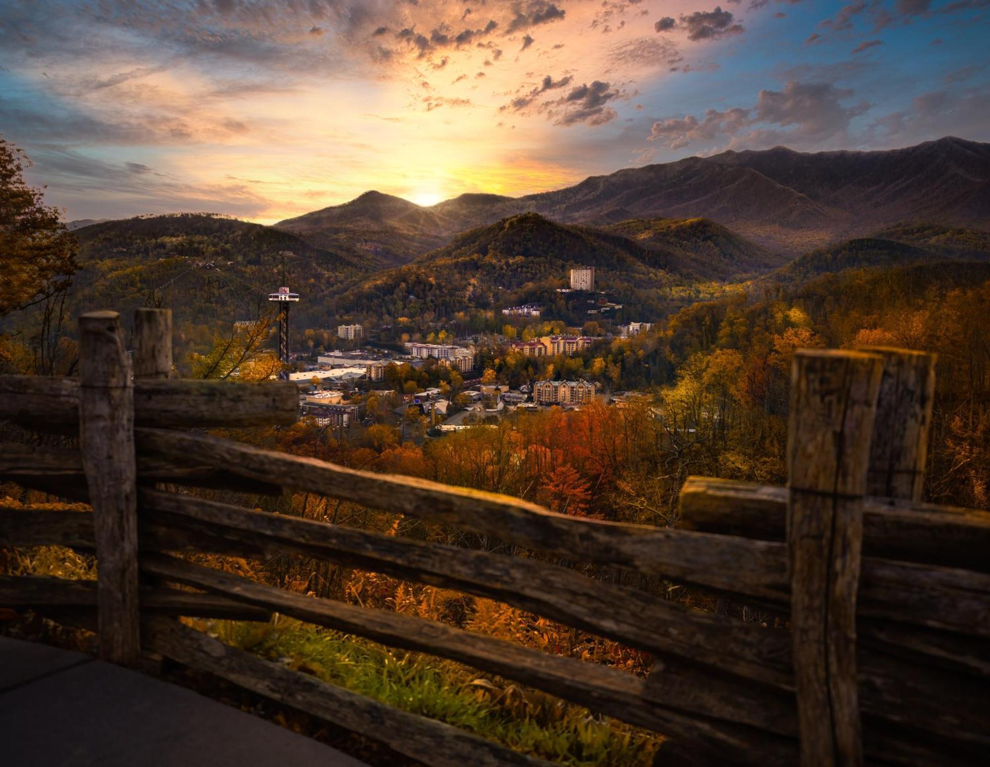 Saddleback Retreat, Game Room, Hot Tub, Wifi, 1089 Free Tickets Each Paid Day, Dollywood And More Sevierville Exterior photo